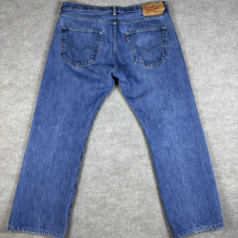 Levi's 501 Original Fit Jeans Mens W36 L29 Blue Button Fly Straight Denim USA